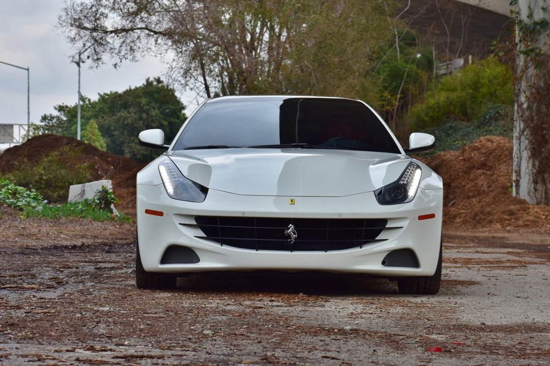 2014 Ferrari FF - Image 21 of 31