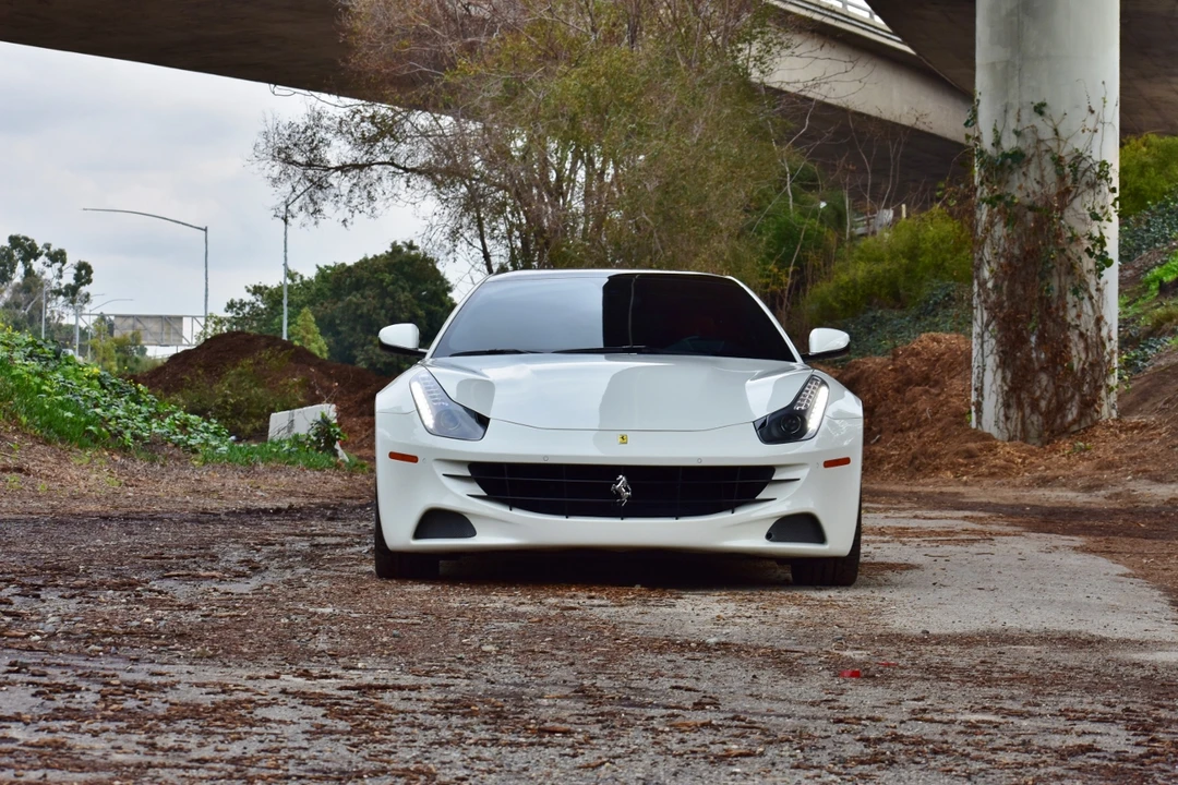 2014 Ferrari FF - Image 22 of 31