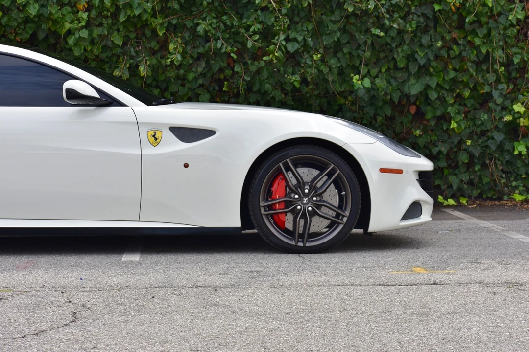 2014 Ferrari FF - Image 29 of 31