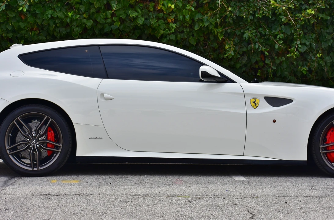 2014 Ferrari FF - Image 28 of 31