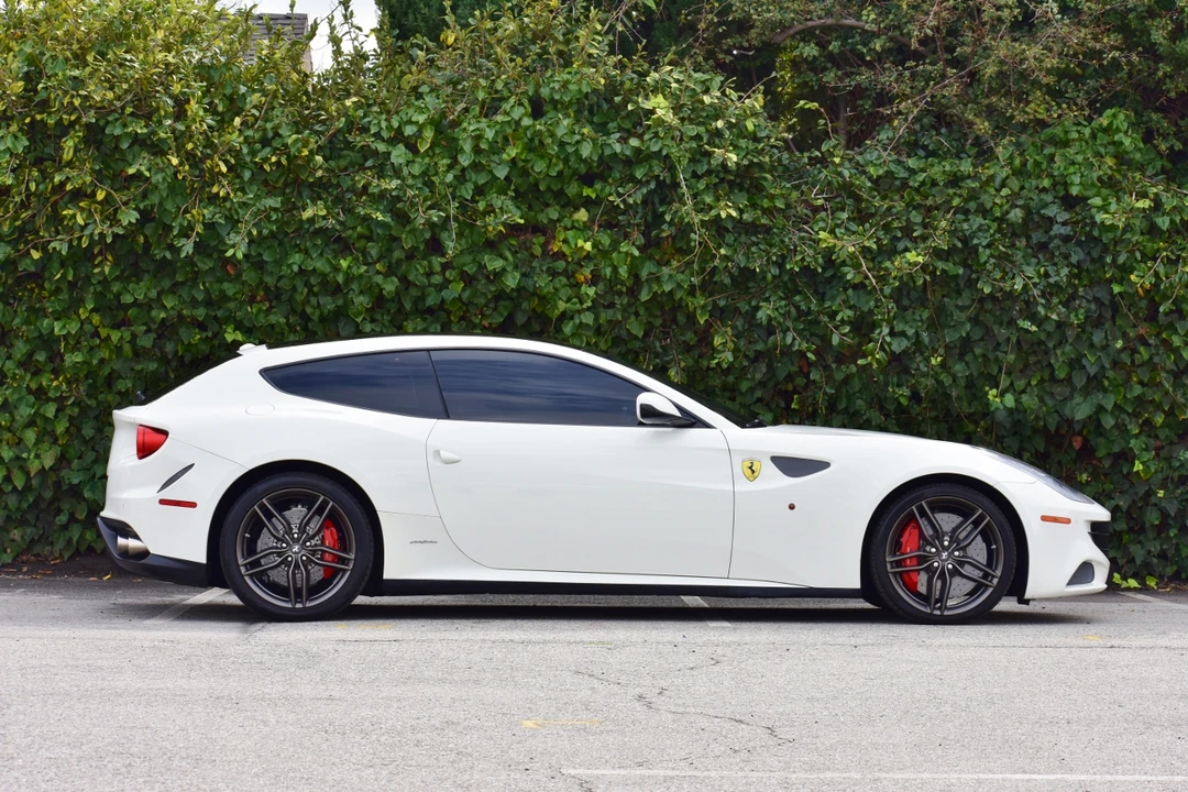 2014 Ferrari FF - Image 18 of 31