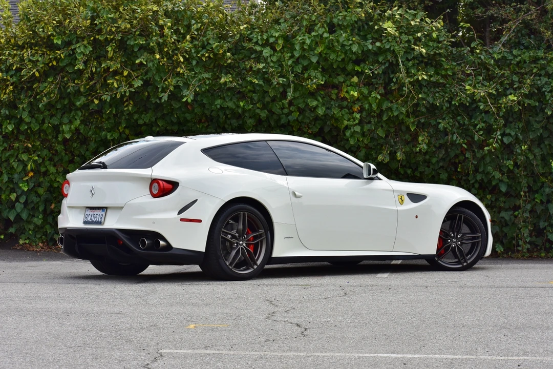 2014 Ferrari FF - Image 16 of 31