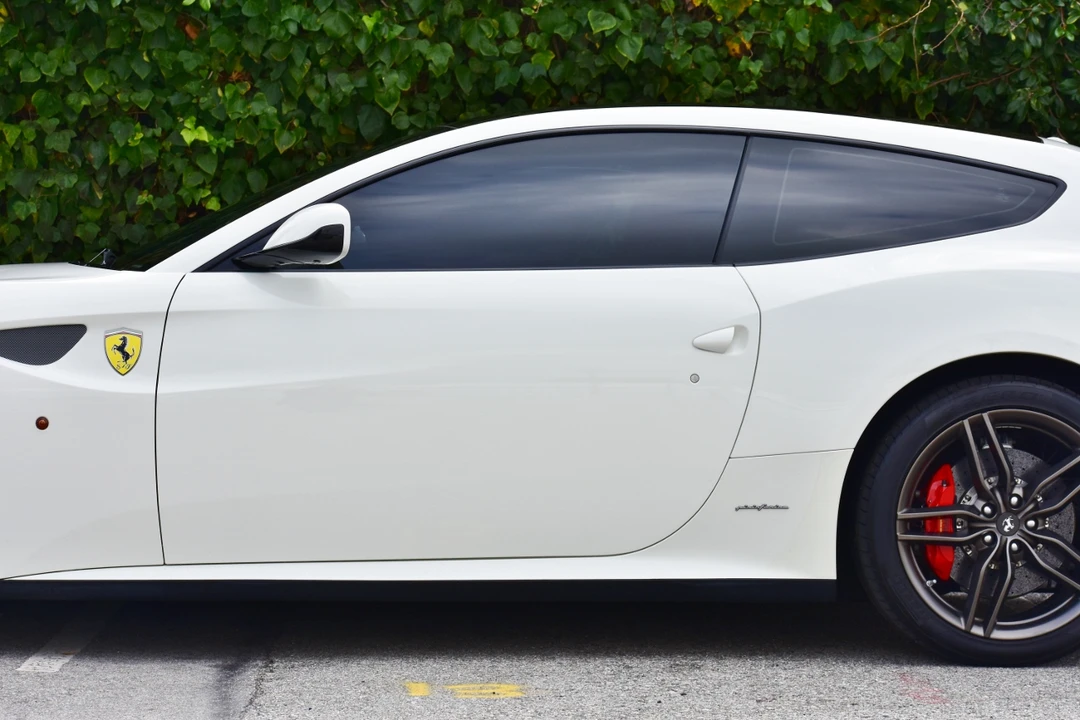 2014 Ferrari FF - Image 25 of 31