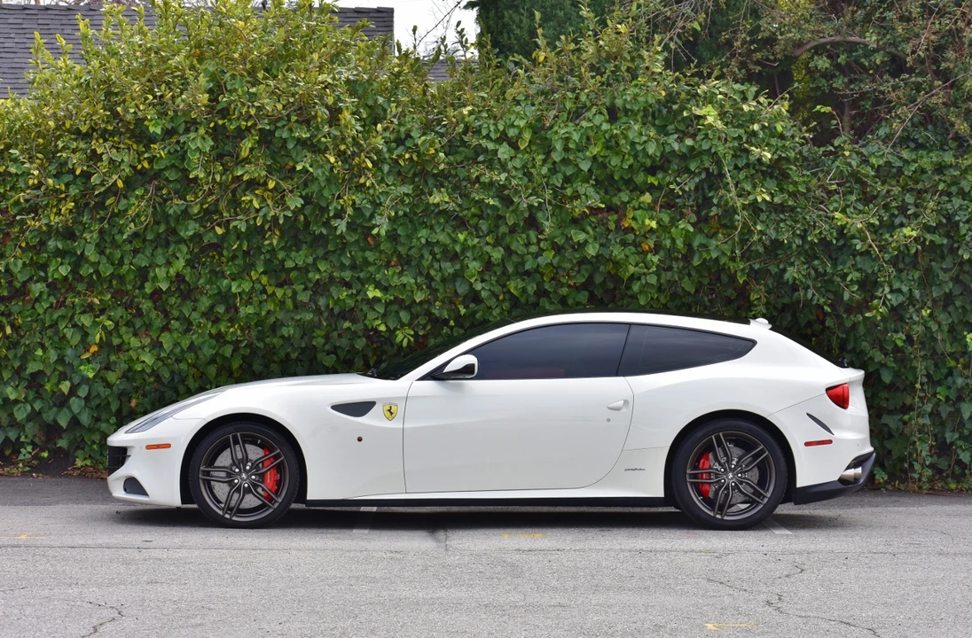 2014 Ferrari FF - Image 9 of 31