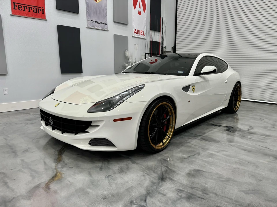 2014 Ferrari FF - Image 5 of 31