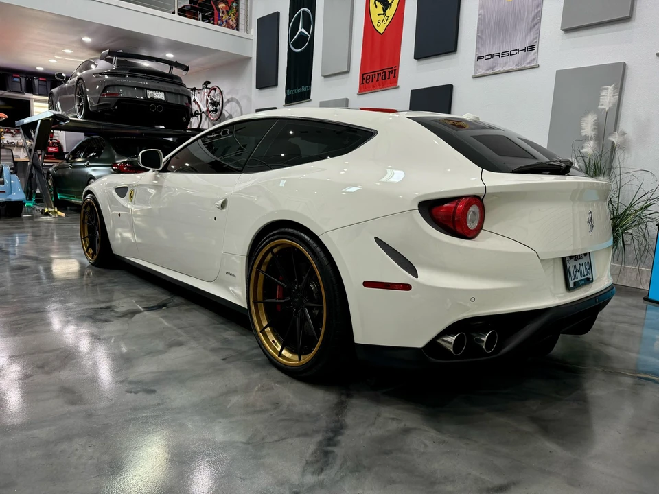 2014 Ferrari FF - Image 22 of 31