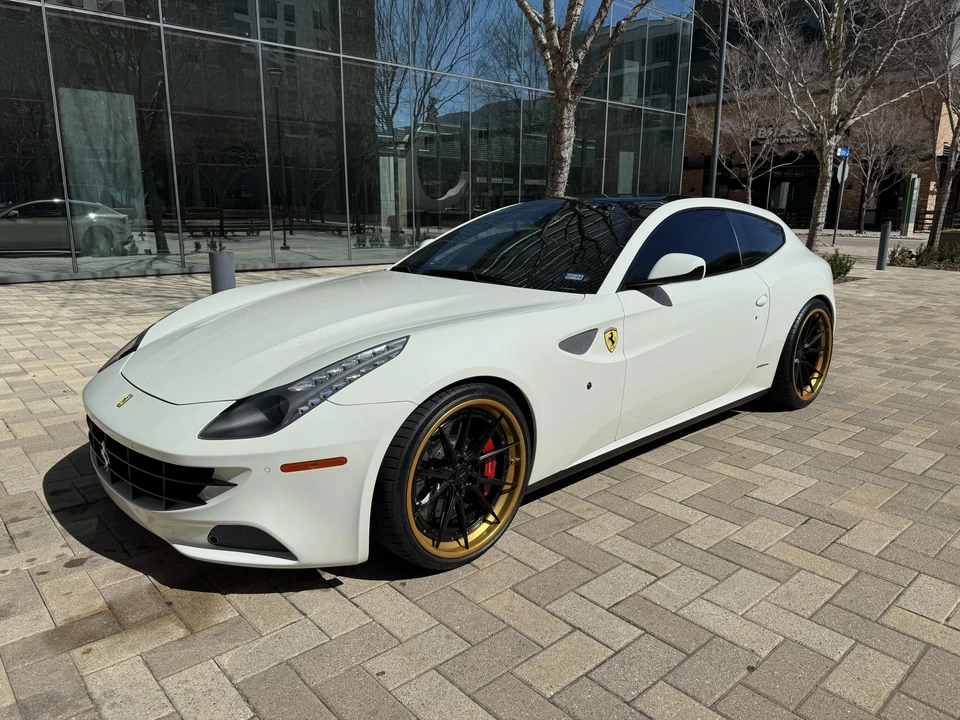 2014 Ferrari FF - Image 7 of 31