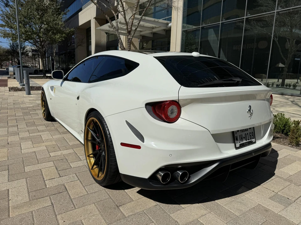 2014 Ferrari FF - Image 19 of 31