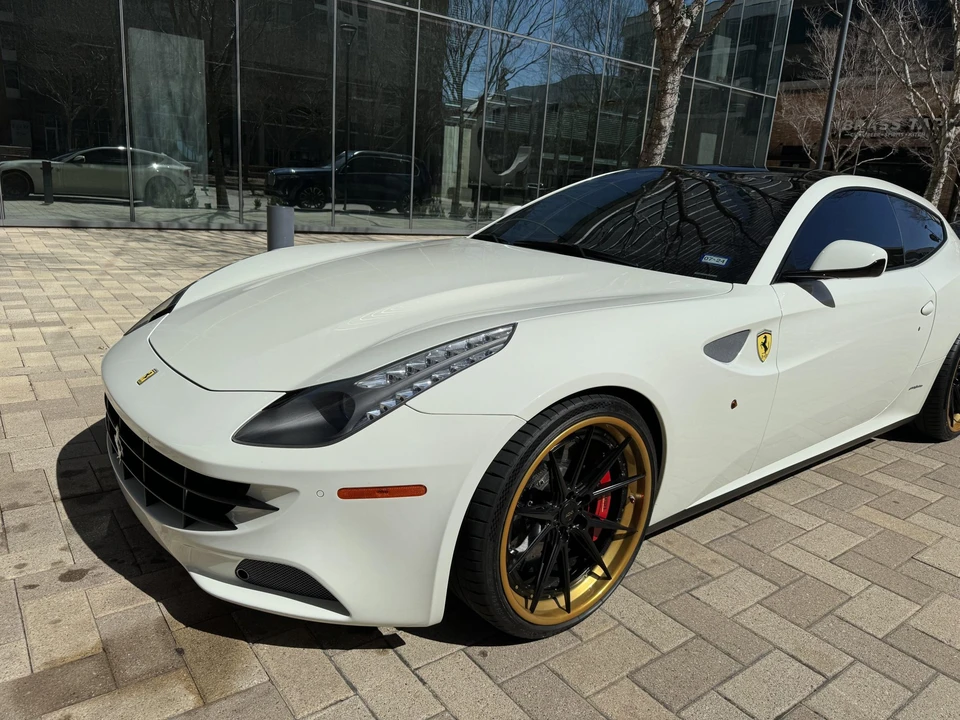 2014 Ferrari FF - Image 25 of 31