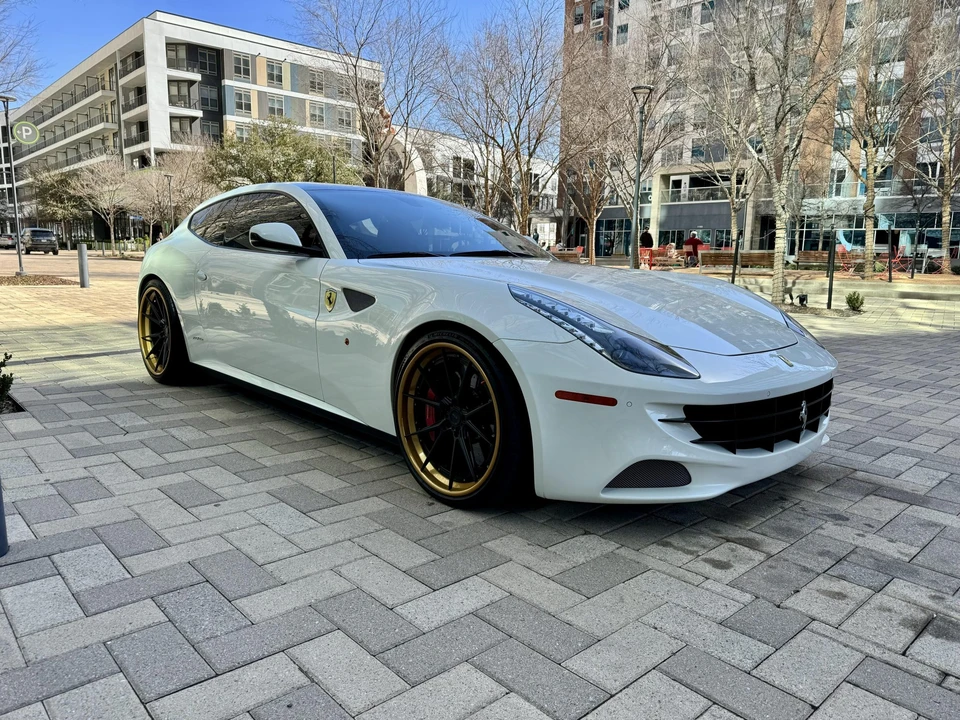 2014 Ferrari FF - Image 14 of 31