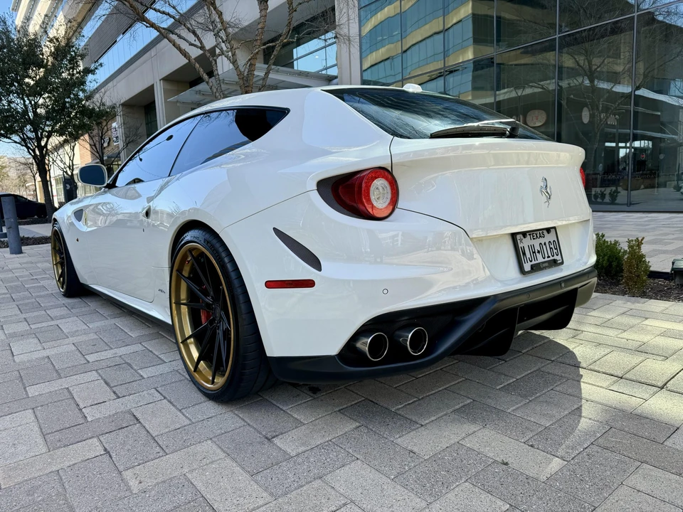 2014 Ferrari FF - Image 20 of 31
