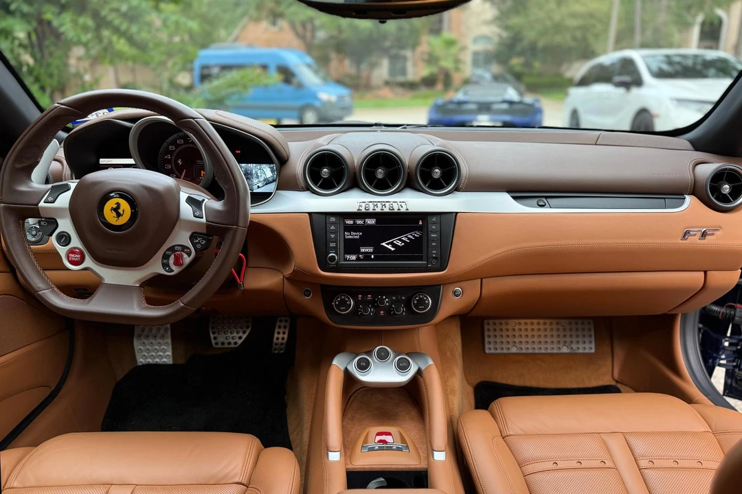 2014 Ferrari FF - Image 30 of 31