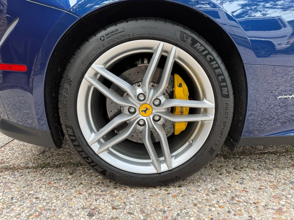 2014 Ferrari FF - Image 28 of 31