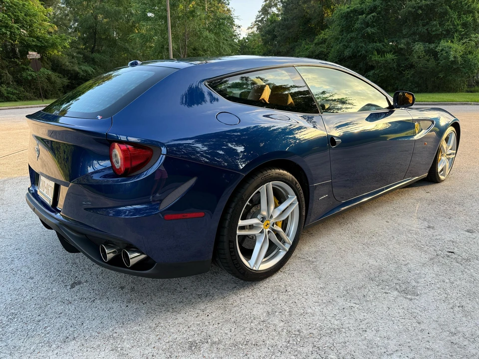 2014 Ferrari FF - Image 8 of 31