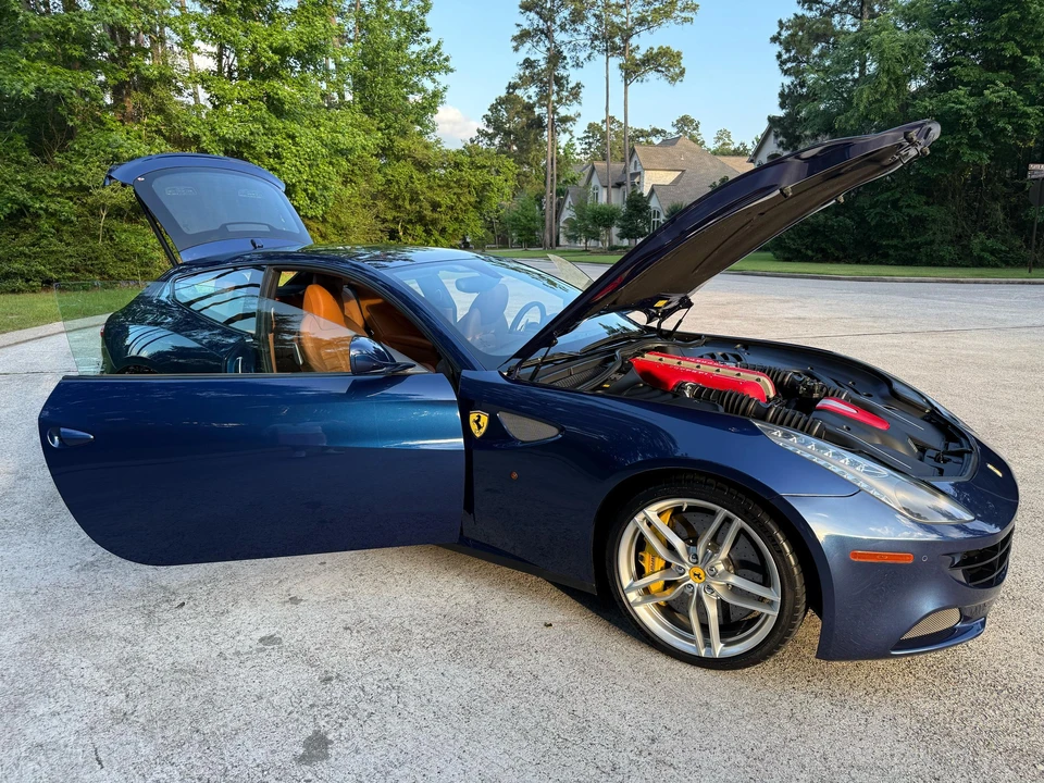 2014 Ferrari FF - Image 13 of 31