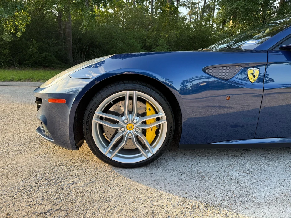 2014 Ferrari FF - Image 19 of 31
