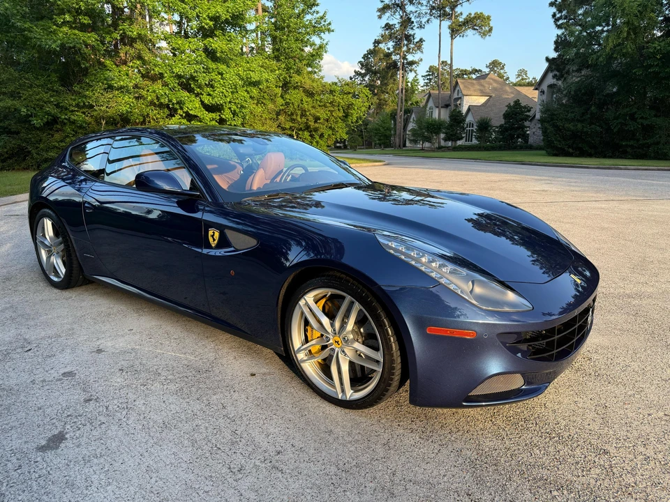 2014 Ferrari FF - Image 10 of 31
