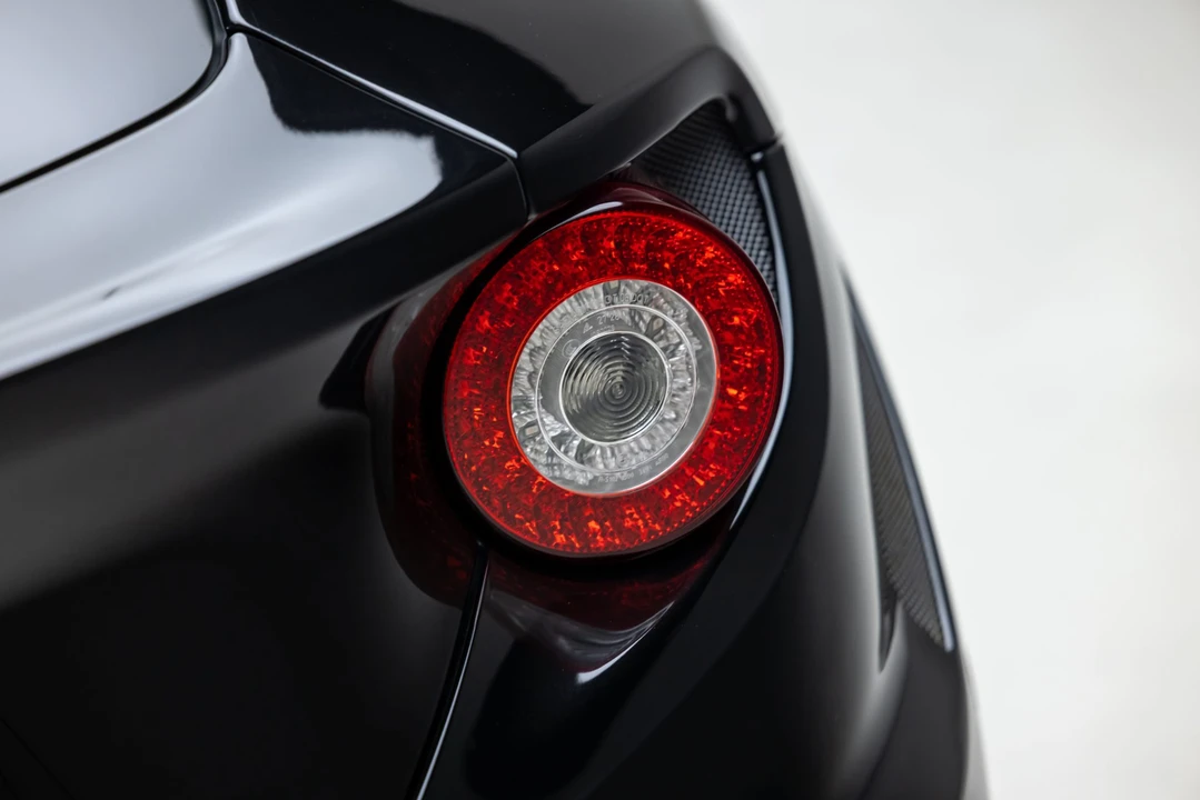 2014 Ferrari FF - Image 30 of 31
