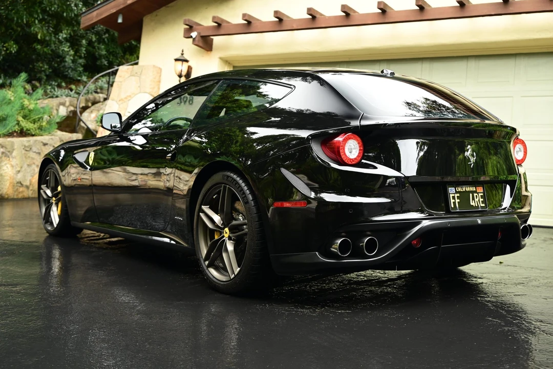 2014 Ferrari FF - Image 8 of 31