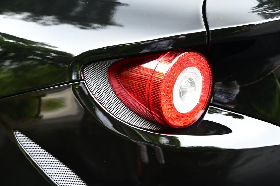 2014 Ferrari FF - Image 27 of 31