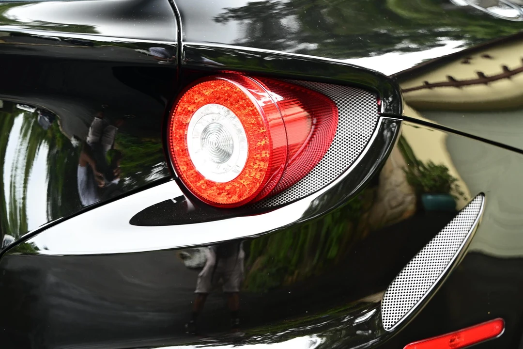 2014 Ferrari FF - Image 28 of 31