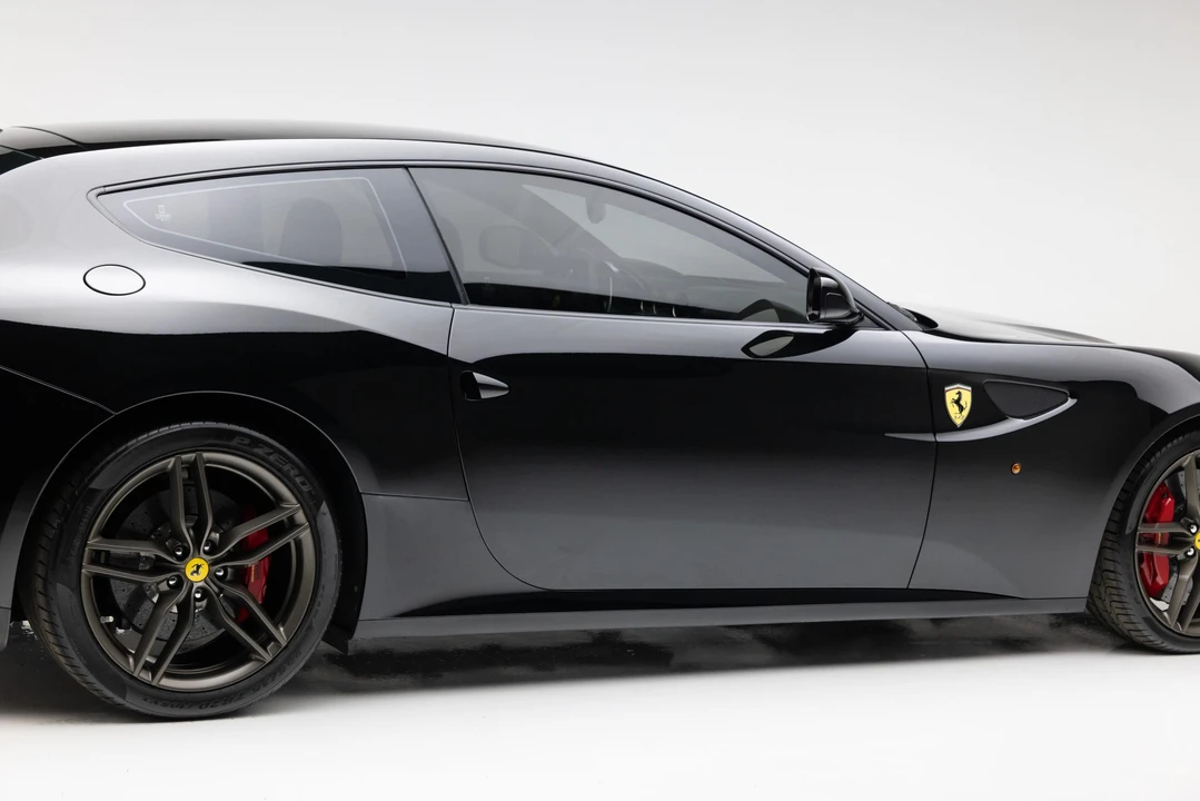 2014 Ferrari FF - Image 18 of 31