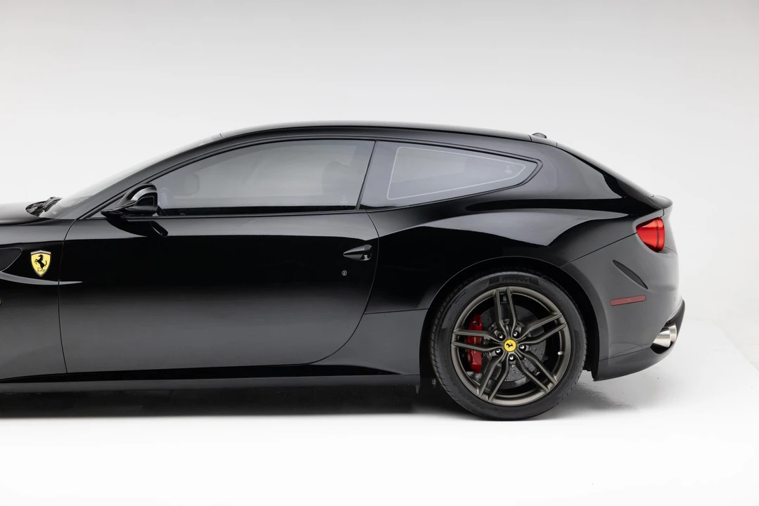 2014 Ferrari FF - Image 25 of 31