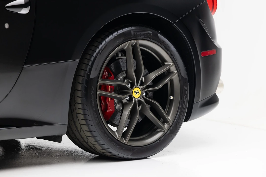 2014 Ferrari FF - Image 29 of 31