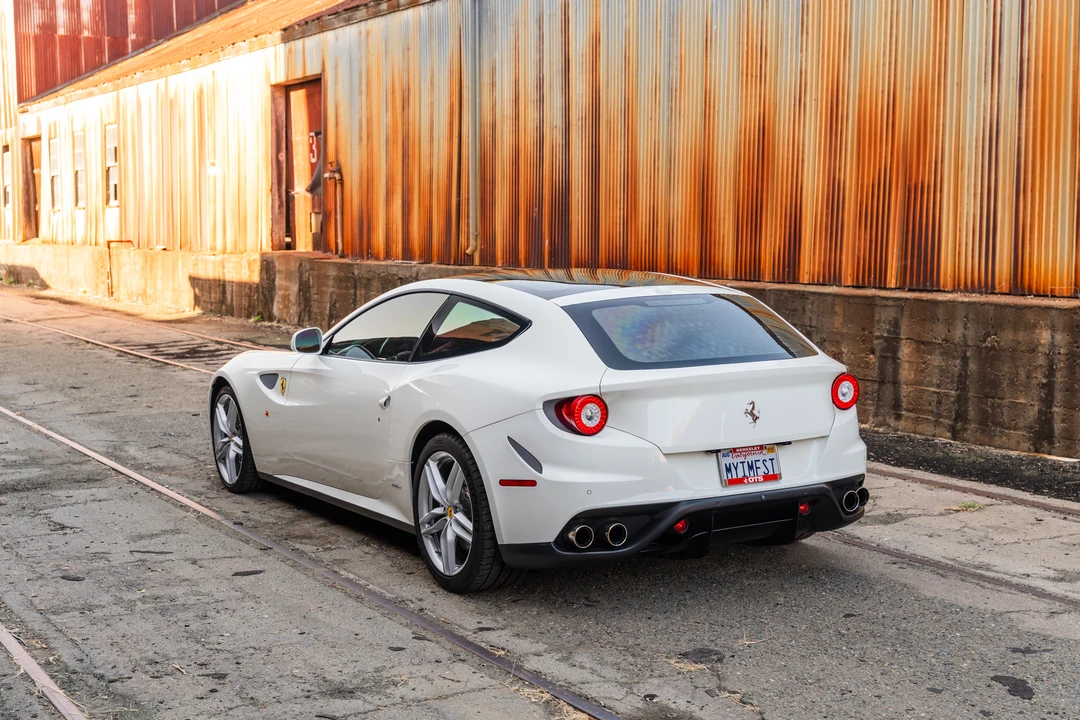 2014 Ferrari FF - Image 18 of 31