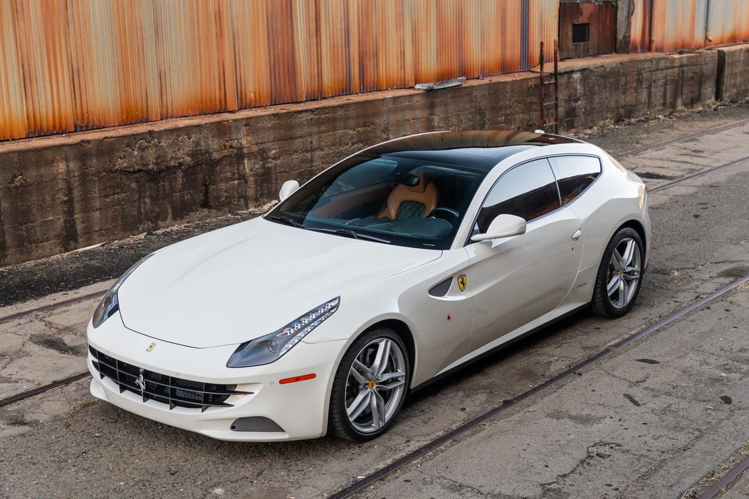2014 Ferrari FF - Image 2 of 31