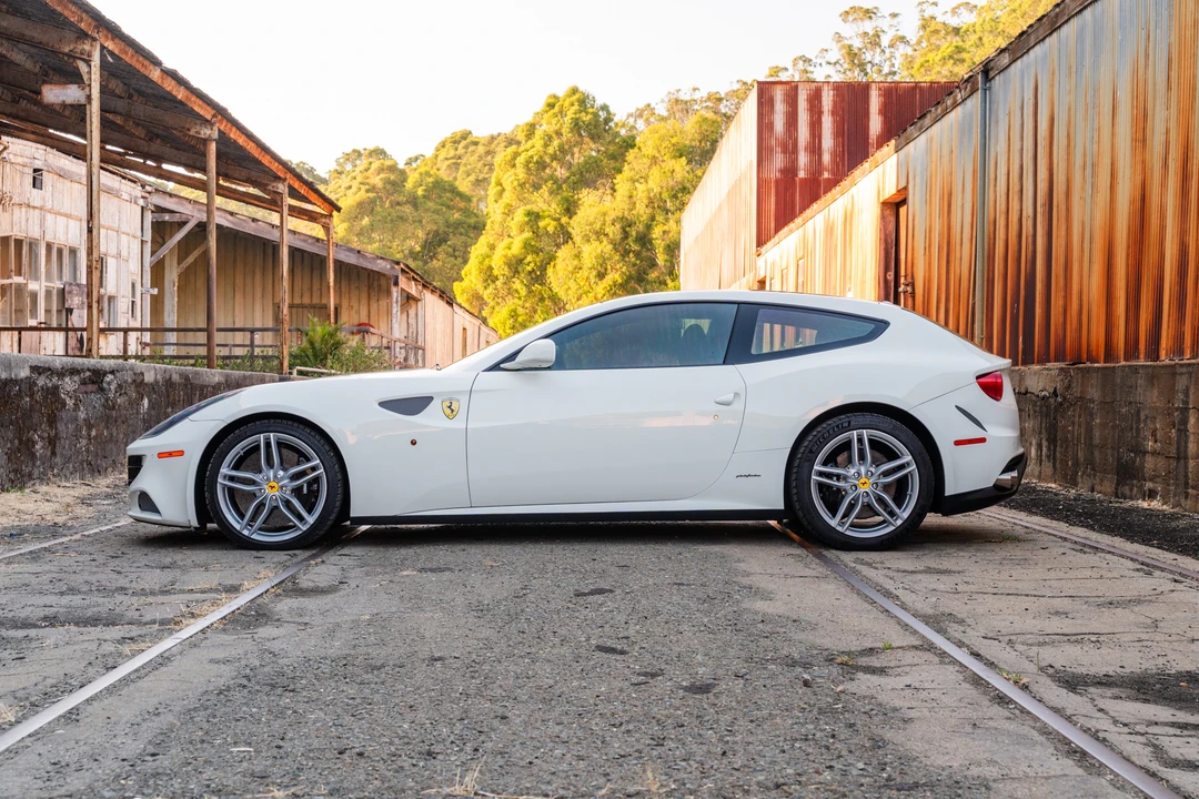 2014 Ferrari FF - Image 21 of 31