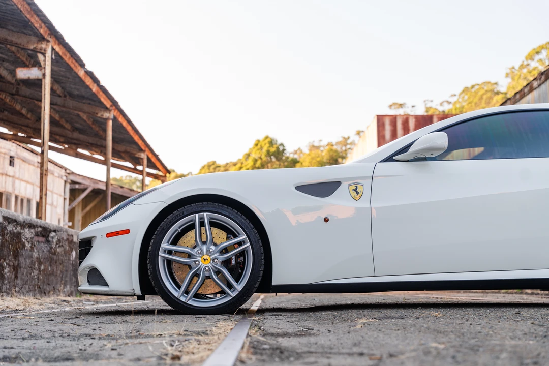 2014 Ferrari FF - Image 29 of 31