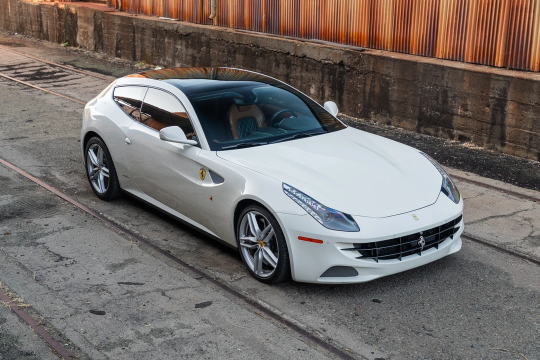 2014 Ferrari FF - Image 7 of 31