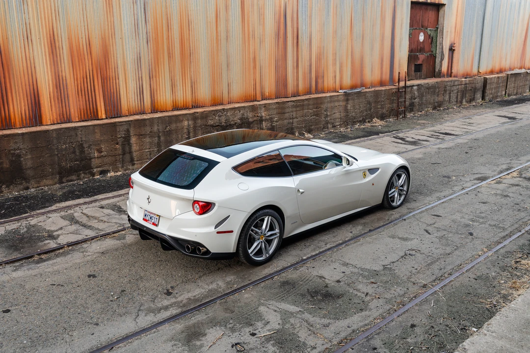 2014 Ferrari FF - Image 12 of 31