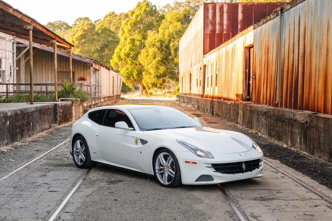 2014 Ferrari FF - Image 9 of 31