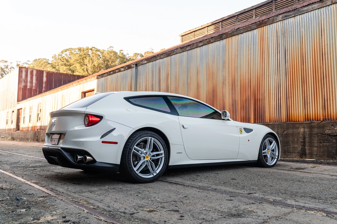 2014 Ferrari FF - Image 11 of 31