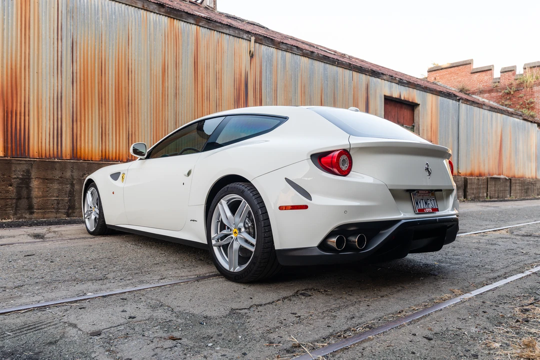 2014 Ferrari FF - Image 17 of 31