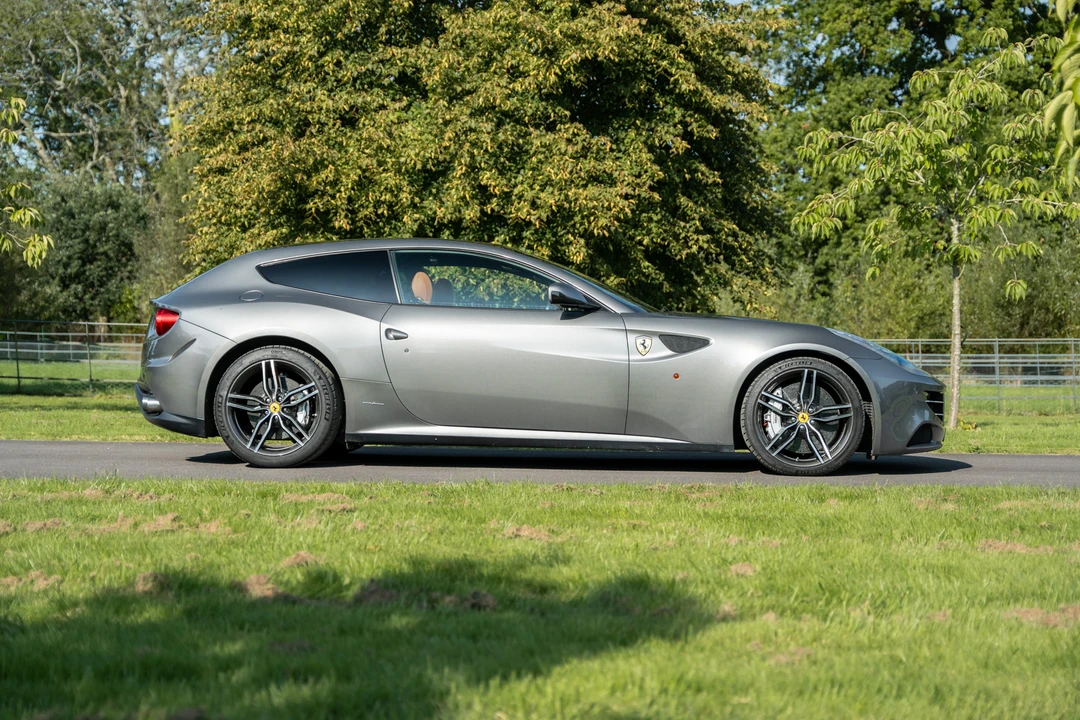 2014 Ferrari FF - Image 9 of 31