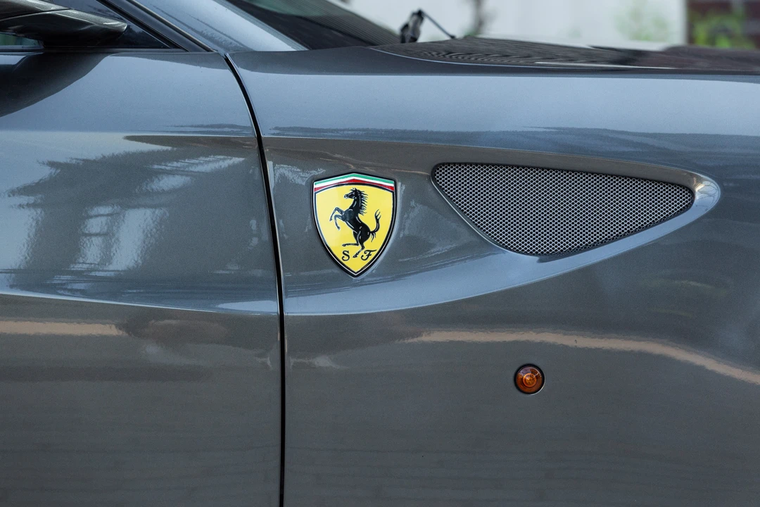 2014 Ferrari FF - Image 12 of 31