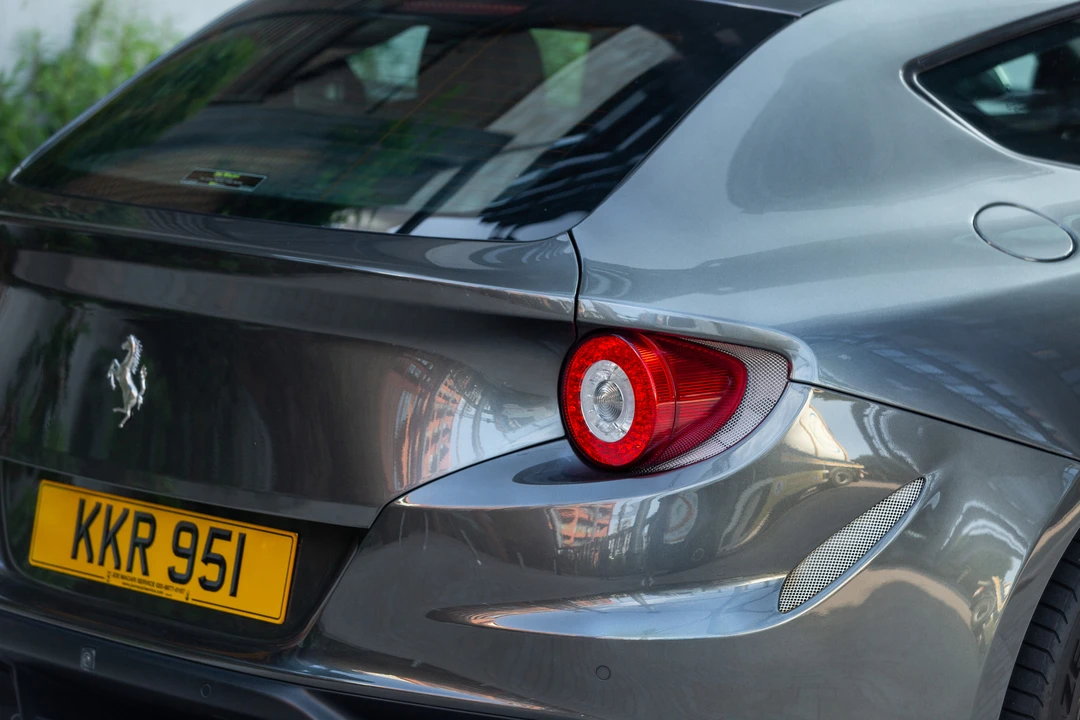 2014 Ferrari FF - Image 16 of 31