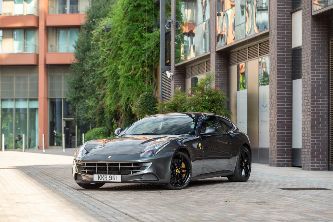 2014 Ferrari FF - Image 8 of 31