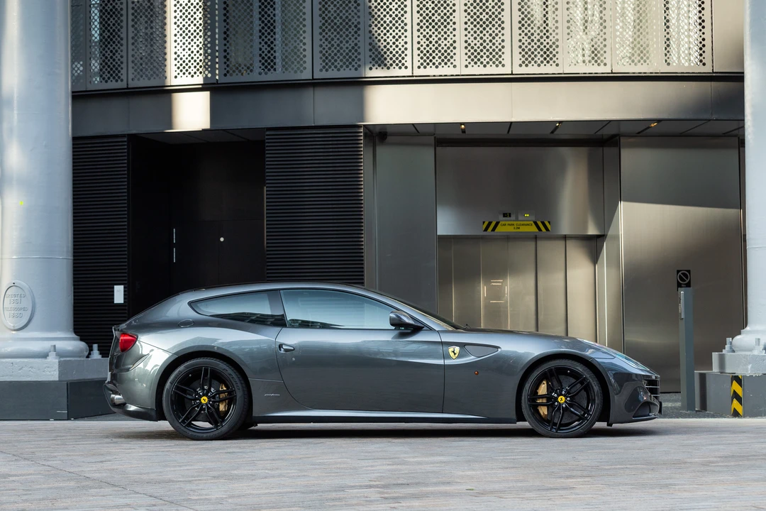 2014 Ferrari FF - Image 4 of 31