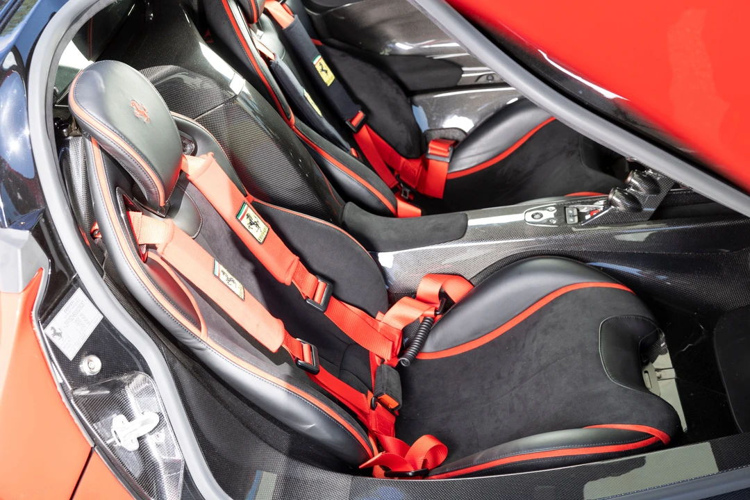 2014 Ferrari LaFerrari - Image 13 of 31