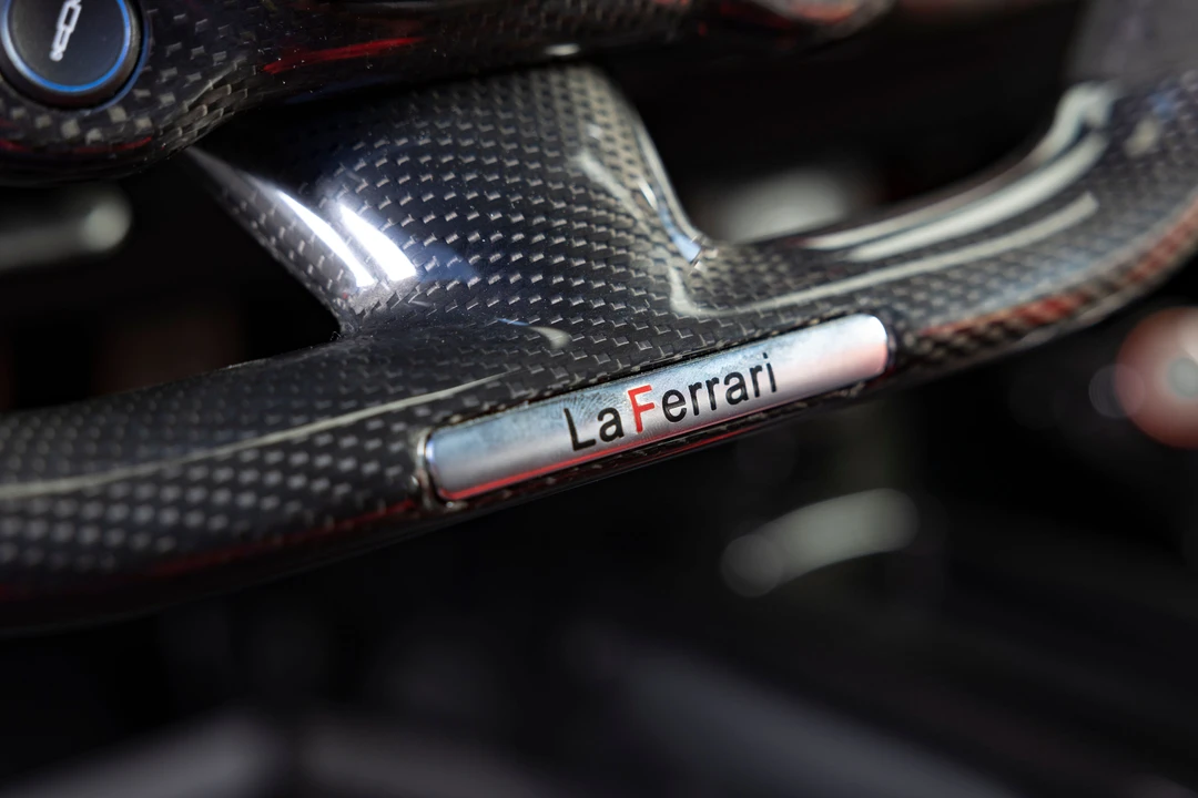 2014 Ferrari LaFerrari - Image 17 of 31
