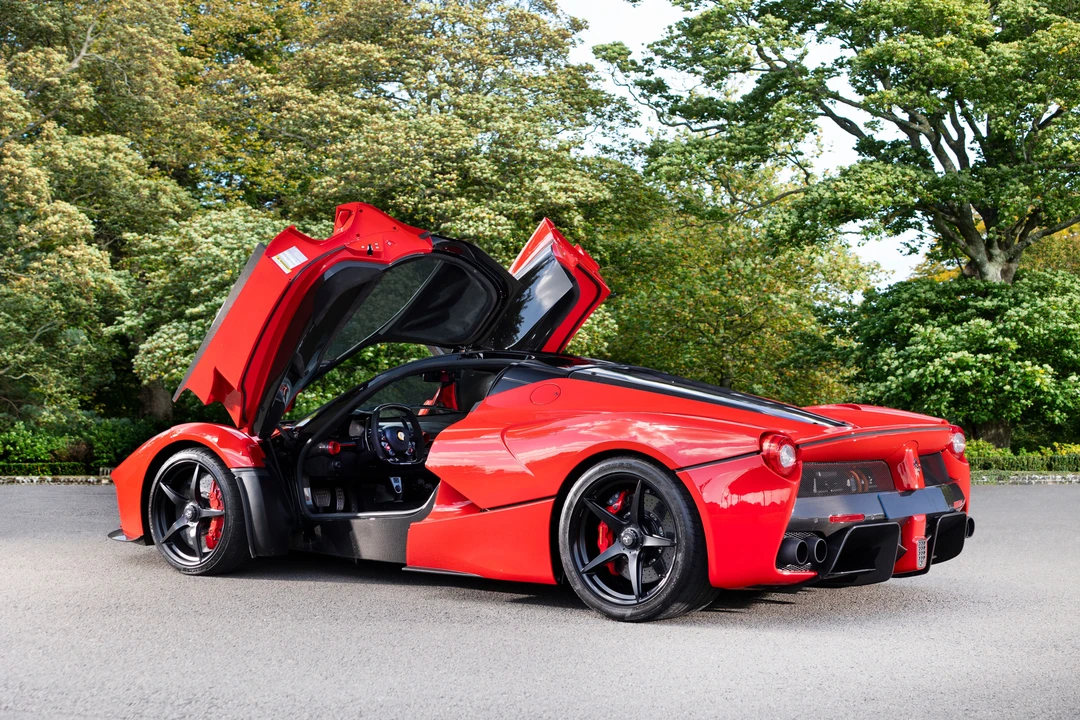 2014 Ferrari LaFerrari - Image 7 of 31