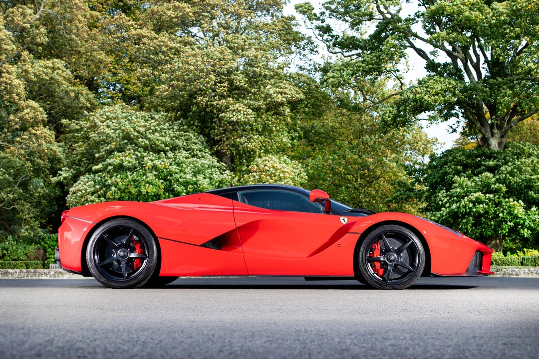 2014 Ferrari LaFerrari - Image 8 of 31
