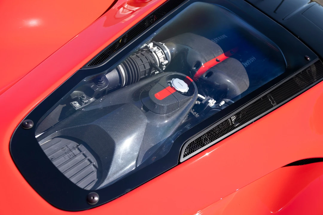 2014 Ferrari LaFerrari - Image 28 of 31