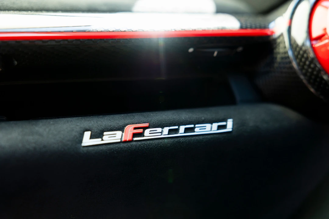 2014 Ferrari LaFerrari - Image 15 of 31