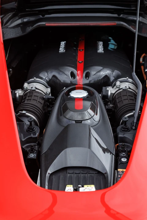 2014 Ferrari LaFerrari - Image 15 of 26