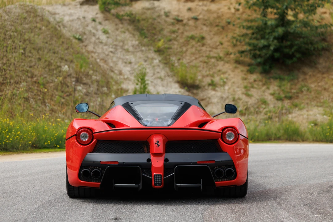 2014 Ferrari LaFerrari - Image 9 of 26